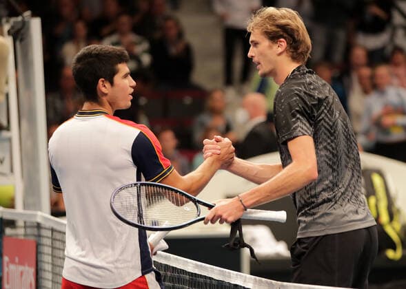 TENNIS - ATP, Tennis Herren Erste Bank Open VIENNA,AUSTRIA,30.OCT.21 - TENNIS - ATP World Tour, Erste Bank Open. Image shows Carlos Alcaraz (ESP) and Alexander Zverev (GER).  GEPAxpictures xWalterxLuger