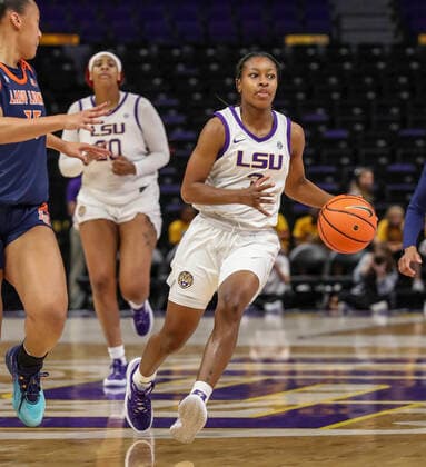 October 30, 2021: LSU s Khayla Pointer (3) drives the ball up court during NCAA, College League, USA Women s Basketball action between the Langston Lions and the LSU Tigers at the Pete Maravich Assembly Center in Baton Rouge, LA. CSM Baton Rouge USA - ZUMAc04_ 20211030_zaf_c04_419 Copyright: xJonathanxMailhesx