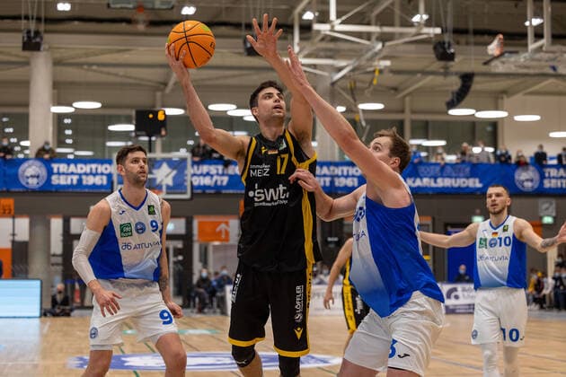 Mateo Seric (Tigers Tuebingen, 17)¨¨Tigers Tübingen vs. PS Karlsruhe Lions, 2. Basketball, Bundesliga, Pro A, Barmer 2 Basketball, Spieltag 7, Spielzeit 2021 2022, 30.10.2021, ¨¨ Tigers Tübingen - PS Karlsruhe Lions, Basketball, 2. Bundesliga, Barmer 2 Basketball, Spieltag 7, Spielzeit 2021 2022, 30.10.2021 Karlsruhe Copyright: xDennisxDuddek xEibnerxPressefotox EP_DDK