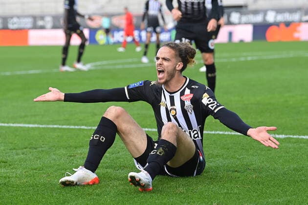 Billal Brahimi (Angers) FOOTBALL : SCO Angers vs OGC Nice - Ligue1 uber eats J12 - 31 10 2021 JBAutissier Panoramic 