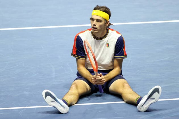 ST PETERSBURG, RUSSIA - OCTOBER 31, 2021: The USA s Taylor Fritz is seen in his men s singles final match against Croatia s Marin Cilic at the St Petersburg Open 2021 international tennis tournament at Sibur Arena. Peter Kovalev TASS  TS11668E