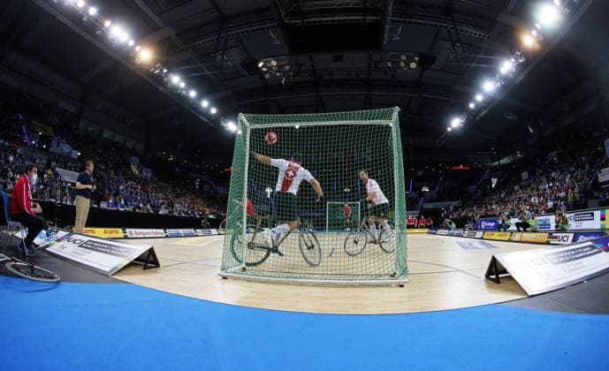 BAU 31.10.2021 Stuttgart Indoor Cycling World Championships 2021, Feature Übersicht beim Radball