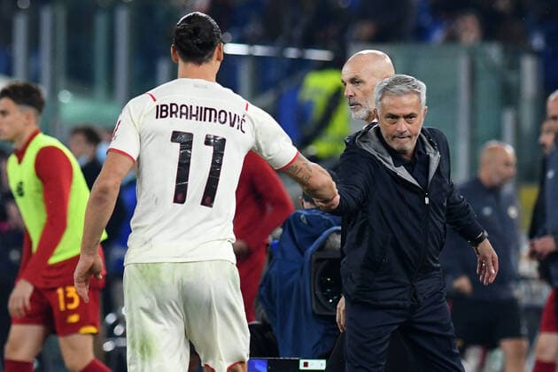 Sport Themen der Woche KW44 31st October 2021; Stadio Olimpico, Rome, Italy; Serie A football Roma v AC Milan; Zlatan Ibrahimovic of AC Milan shakes hands with Roma trainer Jose Mourinho  ActionPlus12336119 AllShotLive