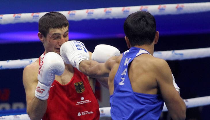 Sport Themen der Woche KW44 31.10.2021 Belgrade(Serbia) AIBA World Men s Amateur Boxing Championships Round of 16 Light Middleweight (71kg) Magomed Schachidov(L) Germany :