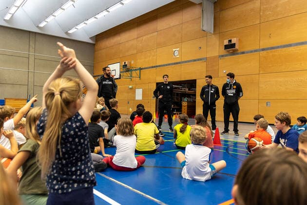 Gianni Otto (Tigers Tuebingen, 10) besucht das Herbstcamp der Tigers Tuebingen in der Uhlandhalle. Tuebingen, Herbstcamp der Tigers Tuebingen, 02.11.2021 Tuebingen Copyright: xDennisxDuddek xEibnerxPressefotox EP_DDK