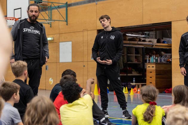 Gianni Otto (Tigers Tuebingen, 10) besucht das Herbstcamp der Tigers Tuebingen in der Uhlandhalle. Tuebingen, Herbstcamp der Tigers Tuebingen, 02.11.2021 Tuebingen Copyright: xDennisxDuddek xEibnerxPressefotox EP_DDK