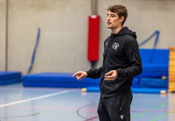 Gianni Otto (Tigers Tuebingen, 10) besucht das Herbstcamp der Tigers Tuebingen in der Uhlandhalle. Tuebingen, Herbstcamp der Tigers Tuebingen, 02.11.2021 Tuebingen Copyright: xDennisxDuddek xEibnerxPressefotox EP_DDK