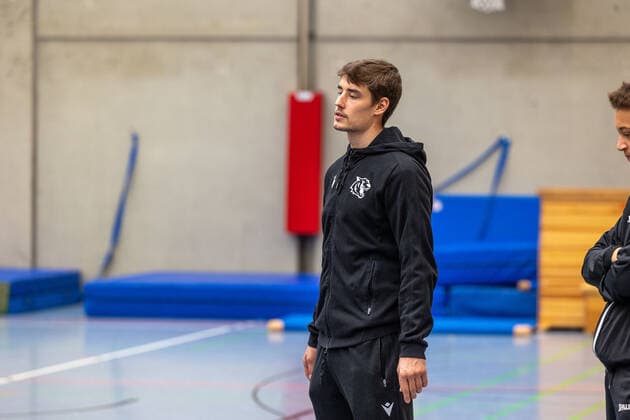 Gianni Otto (Tigers Tuebingen, 10) besucht das Herbstcamp der Tigers Tuebingen in der Uhlandhalle. Tuebingen, Herbstcamp der Tigers Tuebingen, 02.11.2021 Tuebingen Copyright: xDennisxDuddek xEibnerxPressefotox EP_DDK