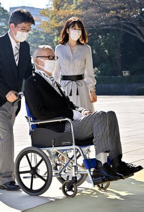 Imperial Palace ceremony for Order of Culture recipients Baseball legend Shigeo Nagashima (C) arrives at the Imperial Palace in Tokyo on Nov. 3, 2021, to attend a ceremony to receive the Order of Culture, Japan s top cultural award, from Emperor Naruhito. (Pool photo)  A14AA0000922576P