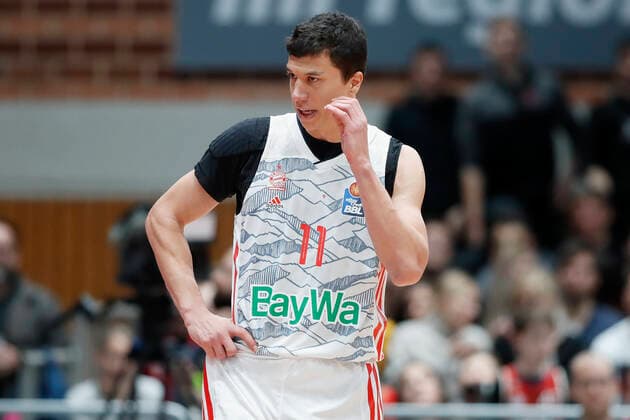 02.11.2021, Basketball, BBL, Hauptrunde 2021 - 2022, s.Oliver Wuerzburg - FC Bayern Muenchen, GER, Wuerzburg, s.Oliver Arena Bild: v. li. Vladimir Lucic (FC Bayern Muenchen) enttaeuscht Copyright: HMBxMedia xHeikoxBecker