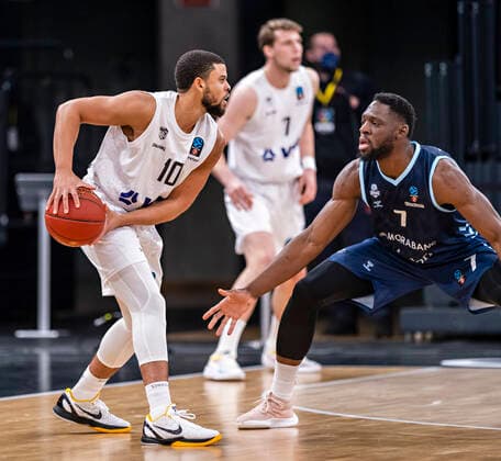 Ray Michael McCallum Jr. (Towers), Babatunde Olumuyiwa (Andorra) 7days Euro Cup, Basketball Saison 2021 2022, 03. Spiel 02.11.21, Hamburg, Hamburg Towers vs. Morabanc Andorra, Â
