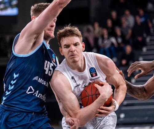 Conor Morgan (Andorra), Justus Hollatz (Towers) 7days Euro Cup, Basketball Saison 2021 2022, 03. Spiel 02.11.21, Hamburg, Hamburg Towers vs. Morabanc Andorra, Â