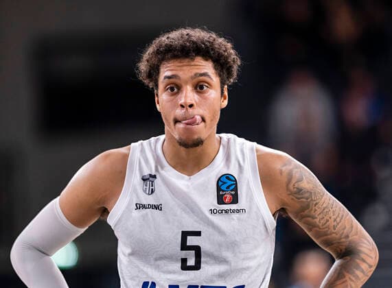 Caleb Homesley (Towers) beim Freiwurf 7days Euro Cup, Basketball Saison 2021 2022, 03. Spiel 02.11.21, Hamburg, Hamburg Towers vs. Morabanc Andorra, Â