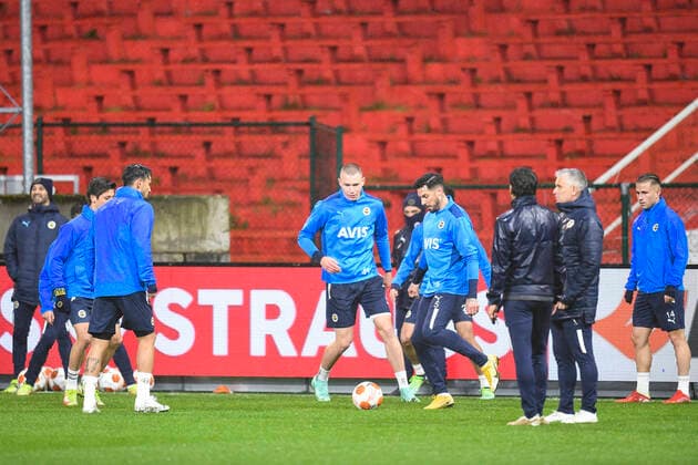 Fenerbahce Jose Sosa pictured during a training session of Turkish soccer team Fenerbahce, Wednesday 03 November 2021 in Antwerp. The team is preparing for tomorrow s match against Belgian team Royal Antwerp FC, on the fourth day of the UEFA Europa League group stage, in group D. TOMxGOYVAERTS  x3130486x