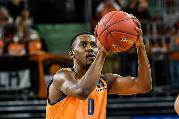 GER, EuroCup, ratiopharm ulm vs Umana Reyer Venedig 03.11.2021, ratiopharm arena, Neu-Ulm, GER, EuroCup, ratiopharm ulm vs Umana Reyer Venedig, im Bild Semaj Christon (Ulm, 0)