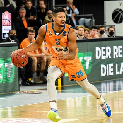 GER, EuroCup, ratiopharm ulm vs Umana Reyer Venedig 03.11.2021, ratiopharm arena, Neu-Ulm, GER, EuroCup, ratiopharm ulm vs Umana Reyer Venedig, im Bild Karim Jallow (Ulm, 35)