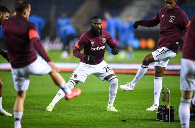 Mandatory Credit: Photo by Simon Dael Shutterstock (12587229ah) Arthur Masuaku of West Ham United warms up (centre) Genk v West Ham United, UEFA Europa League Group H, Football Cegeka Arena, Genk, Belgium - 04 Nov 2021 Genk v West Ham United, UEFA Europa League Group H, Football Cegeka Arena, Genk, Belgium - 04 Nov 2021  Copyright: xSimonxDael Shutterstockx 12587229ah