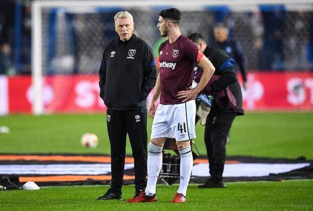 Mandatory Credit: Photo by Simon Dael Shutterstock (12587229al) David Moyes manager of West Ham United with Declan Rice of West Ham United during warm up Genk v West Ham United, UEFA Europa League Group H, Football Cegeka Arena, Genk, Belgium - 04 Nov 2021 Genk v West Ham United, UEFA Europa League Group H, Football Cegeka Arena, Genk, Belgium - 04 Nov 2021  Copyright: xSimonxDael Shutterstockx 12587229al
