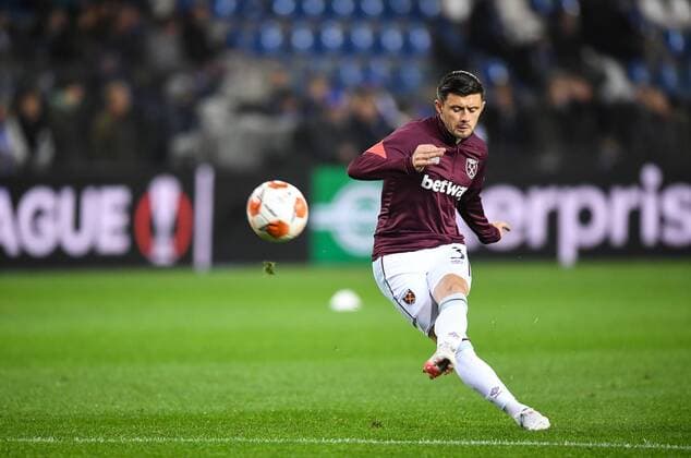 Mandatory Credit: Photo by Simon Dael Shutterstock (12587229am) Aaron Cresswell of West Ham United warms up Genk v West Ham United, UEFA Europa League Group H, Football Cegeka Arena, Genk, Belgium - 04 Nov 2021 Genk v West Ham United, UEFA Europa League Group H, Football Cegeka Arena, Genk, Belgium - 04 Nov 2021  Copyright: xSimonxDael Shutterstockx 12587229am