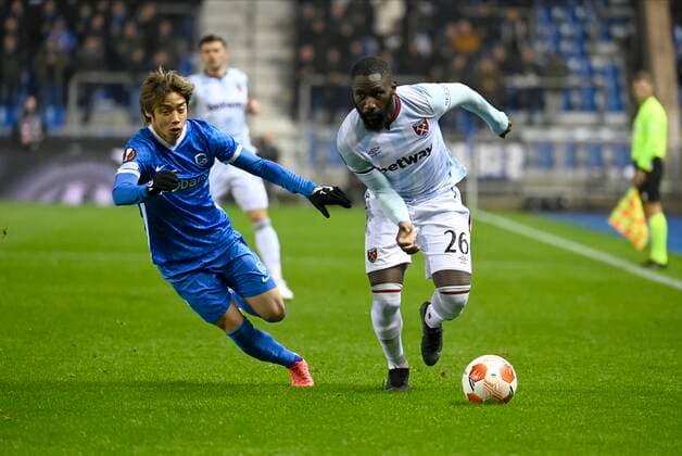 GENK, NOVEMBER 04 : West Ham s Arthur Masuaku and Junya Ito forward of KRC Genk pictured during the UEFA Europa League group H match between West Ham United and KRC Genk on NOVEMBER 4, 2021 in Genk, Belgium 04 11 2021 ( KRG Genk v West Ham Europa league PhotoNews Panoramic 