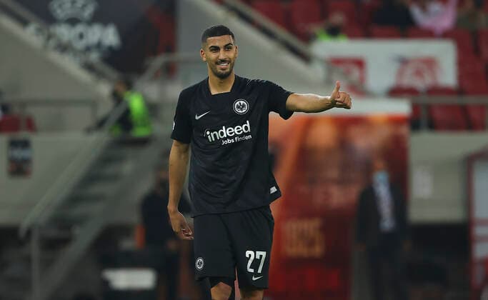 04.11.2021, Fussball UEFA Europa League, Olympiakos Piräus - Eintracht Frankfurt, emonline, despor, emspor, v.l., Aymen Barkok (Eintracht Frankfurt) zeigt den Daumen hoch DFL DFB REGULATIONS PROHIBIT ANY USE OF PHOTOGRAPHS AS IMAGE SEQUENCES AND OR QUASI-VIDEO. xdcx Copyright: HMBxMedia Claus