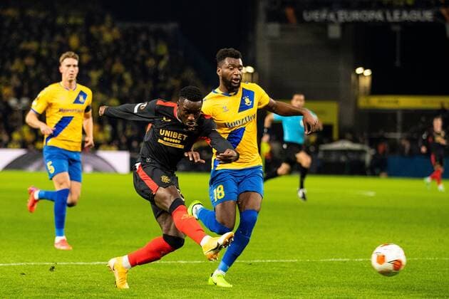 Mandatory Credit: Photo by Kirk O Rourke Shutterstock (12587237l) Fashion Sakala Jnr of Rangers has a shot at goal during the Europa League match at Brøndby Stadium, Copenhagen. Brondby v Rangers, UEFA Europa League Group A, Football, Brondy Stadium, Brondbyvester, Denmark - 04 Nov 2021 Brondby v Rangers, UEFA Europa League Group A, Football, Brondy Stadium, Brondbyvester, Denmark - 04 Nov 2021 Copyright: xKirkxO Rourke Shutterstockx 12587237l