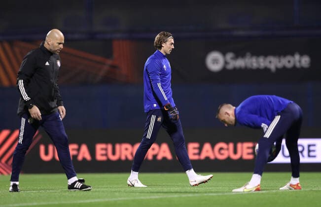 Dinamo Zagreb v Rapid Wien: Group H - UEFA Europa League Goalkeeper Nikola Cavlina of Dinamo Zagreb warm up prior the UEFA Europa League group H match between Dinamo Zagreb and Rapid Wien at Maksimir Stadium on November 4, 2021 in Zagreb, Croatia. LukaxStanzl PIXSELL