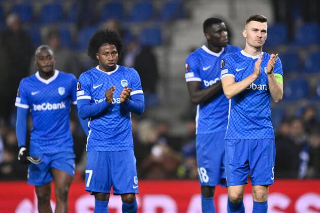 Genk s Angelo Preciado and Genk s Bryan Heynen pictured after a soccer game between Belgian KRC Genk and English club West Ham United, Thursday 04 November 2021 in Genk, on the fourth day of the UEFA Europa League group stage, in group H. JOHANxEYCKENS  x3131035x