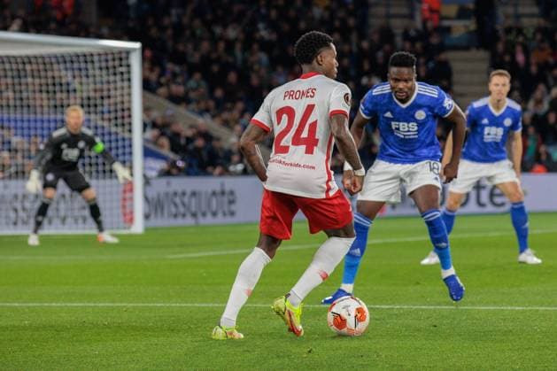 Leicester City v Spartak Moscow Europa League 04 11 2021. Spartak Moscow Midfielder Quincy Promes (24) takes on Leicester City Defender Daniel Amartey (18) during the Europa League match between Leicester City and Spartak Moscow at the King Power Stadium, Leicester, England on 4 November 2021. Leicester King Power Stadium Leicestershire England Editorial use only , Copyright: xJohnxMallettx PSI-13965-0011