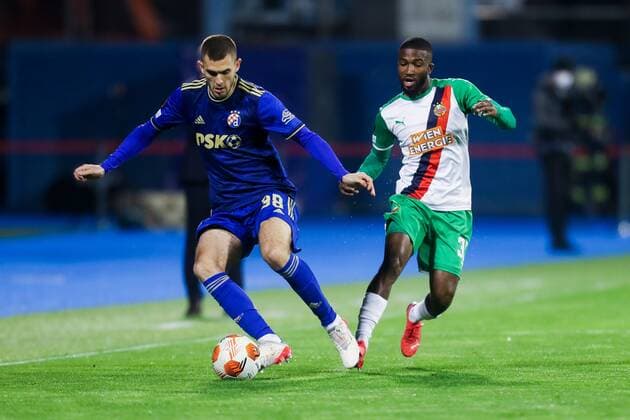 SOCCER - UEFA EL, Dinamo vs Rapid ZAGREB,CROATIA,04.NOV.21 - SOCCER - UEFA Europa League, group stage, GNK Dinamo Zagreb vs SK Rapid Wien. Image shows Bartol Franjic (Dinamo) and Kelvin Arase (Rapid).  GEPAxpictures xPhilippxBrem