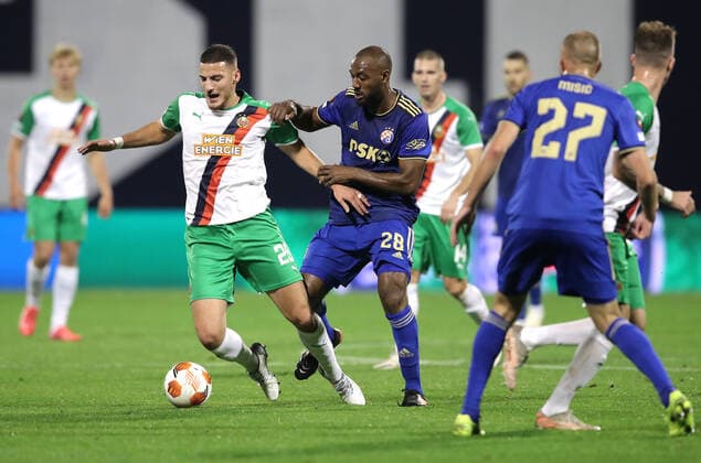 Dinamo Zagreb v Rapid Wien: Group H - UEFA Europa League Ercan Kara of Rapid and Kevin Theophile Catherine of Dinamo Zagreb in action during the UEFA Europa League group H match between Dinamo Zagreb and Rapid Wien at Maksimir Stadium on November 4, 2021 in Zagreb, Croatia. LukaxStanzl PIXSELL