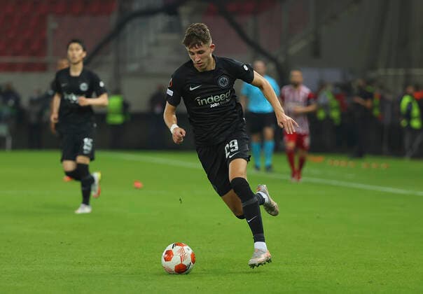 04.11.2021, Fussball UEFA Europa League, Olympiakos Piräus - Eintracht Frankfurt, emonline, despor, emspor, v.l., Jesper Lindström (Eintracht Frankfurt) DFL DFB REGULATIONS PROHIBIT ANY USE OF PHOTOGRAPHS AS IMAGE SEQUENCES AND OR QUASI-VIDEO. xdcx Copyright: HMBxMedia Claus