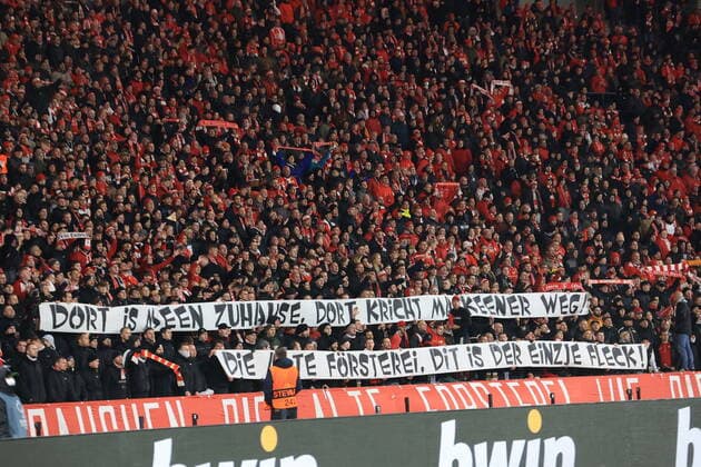 Sport Bilder des Tages DEU, UECL, 1.FC Union vs. Feyenoord Rotterdam, 04.11.2021, Berliner Olympiastadion, Berlin, DEU, UECL, 1.FC Union vs. Feyenoord Rotterdam, im Bild 1.FC Union-Fans