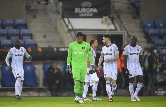 Mandatory Credit: Photo by Simon Dael Shutterstock (12587229ed) Alphonse Areola of West Ham United Genk v West Ham United, UEFA Europa League Group H, Football Cegeka Arena, Genk, Belgium - 04 Nov 2021 Genk v West Ham United, UEFA Europa League Group H, Football Cegeka Arena, Genk, Belgium - 04 Nov 2021  Copyright: xSimonxDael Shutterstockx 12587229ed