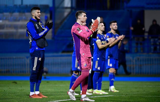 Dinamo Zagreb v Rapid Wien: Group H - UEFA Europa League Dinamo Zagreb Players celebrate after the UEFA Europa League group H match between Dinamo Zagreb and Rapid Wien at Maksimir Stadium on November 4, 2021 in Zagreb, Croatia. MarkoxLukunic PIXSELL