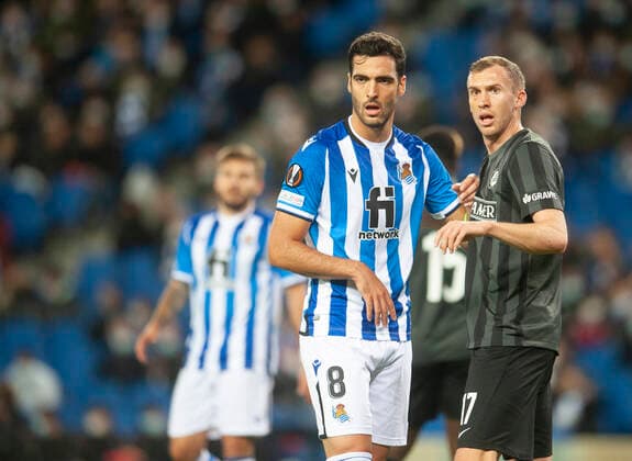 Partido de la Europa League entre la Real Sociedad y el Sturm Graz. En la imagen, Merino y Jager. Europa League match between Real Sociedad and Sturm Graz. In this picture, Merino and Jager. 