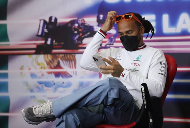 F1 Grand Prix of Mexico 44 Lewis Hamilton (GBR, Mercedes-AMG Petronas F1 Team), F1 Grand Prix of Mexico at Autodromo Hermanos Rodriguez on November 4, 2021 in Mexico City, Mexico. (Photo by Edgard Garrido REUTERS FIA Pool via HOCH ZWEI) Mexico City Mexico Poolfoto HOCH ZWEI Pool REUTERS ,EDITORIAL USE ONLY