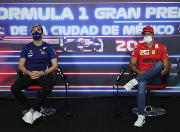 F1 Grand Prix of Mexico 6 Nicholas Latifi (CAN, Williams Racing), 55 Carlos Sainz (ESP, Scuderia Ferrari Mission Winnow), F1 Grand Prix of Mexico at Autodromo Hermanos Rodriguez on November 4, 2021 in Mexico City, Mexico. (Photo by Edgard Garrido REUTERS FIA Pool via HOCH ZWEI) Mexico City Mexico Poolfoto HOCH ZWEI Pool REUTERS ,EDITORIAL USE ONLY