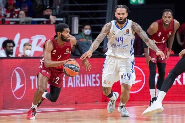 Corey Walden 2 (FC Bayern), Jeffery Taylor 44 (Real Madrid), FC Bayern Basketball vs. Real Madrid, Euroleague, 05.11.2021 Muenchen Bayern Deutschland