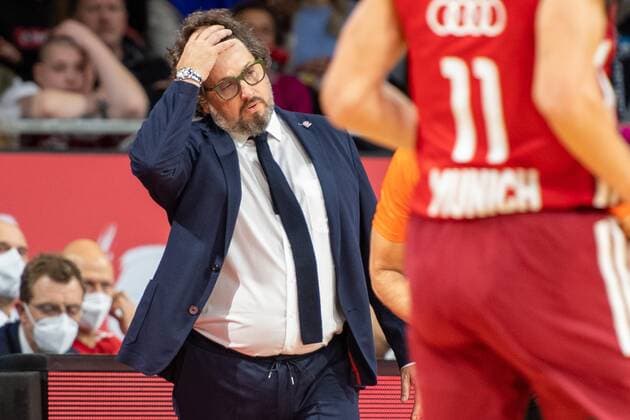 Head Coach Andrea Trinchieri (FC Bayern), FC Bayern Basketball vs. Real Madrid, Euroleague, 05.11.2021 Muenchen Bayern Deutschland