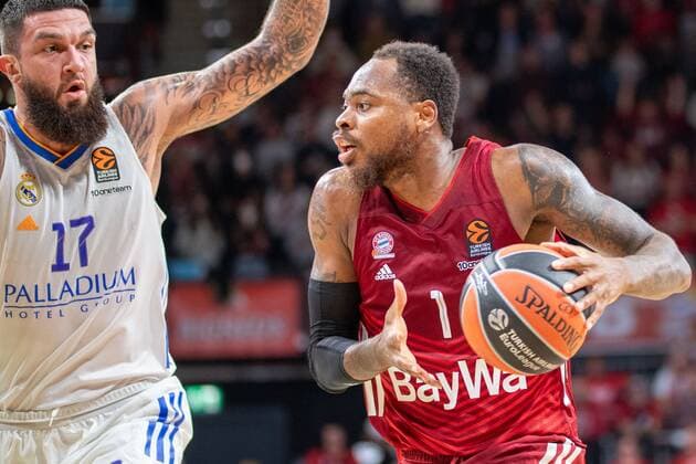 Vincent Poirier 17 (Real Madrid), Thomas Deshaun 1 (FC Bayern), FC Bayern Basketball vs. Real Madrid, Euroleague, 05.11.2021 Muenchen Bayern Deutschland