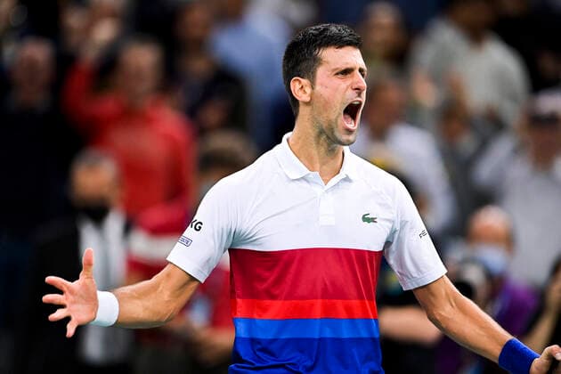 joie de Novak Djokovic (srb) en fin de match TENNIS : Rolex Paris Masters J6 - Paris - 06 11 2021 JBAutissier Panoramic 
