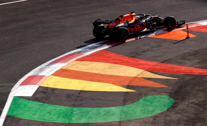33 Max Verstappen (NED, Red Bull Racing), F1 Grand Prix of Mexico at Autodromo Hermanos Rodriguez on November 6, 2021 in Mexico City, Mexico. (Photo by HOCH ZWEI) Mexico City Mexico