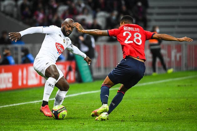 Stephane BAHOKEN of Angers FOOTBALL : Lille OSC vs Angers SCO - Ligue 1 Uber Eats - 06 11 2021 MatthieuMirville Panoramic 