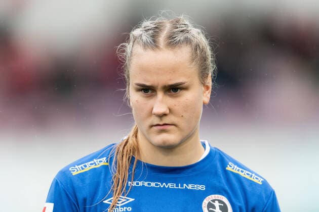 211106 Örebros Elin Pikkujämsä under fotbollsmatchen i Damallsvenskan mellan Vittsjö och Örebro den 6 november 2021 i Vittsjö. Copyright: AVDOxBILKANOVIC BB211106AB090