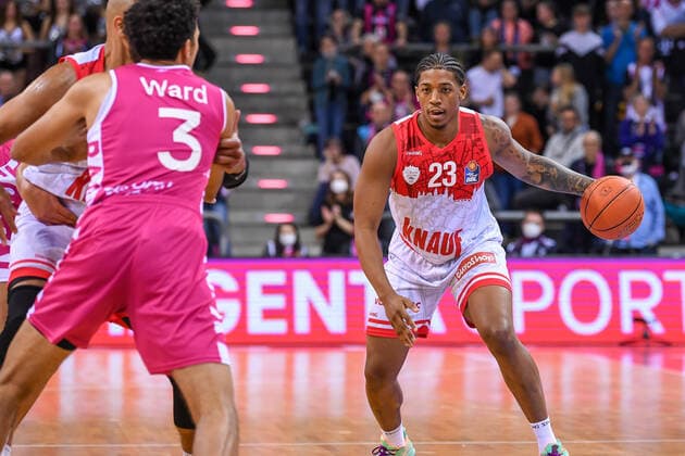 easyCredit BBL, Telekom Baskets Bonn vs. s.Oliver Würzburg, 06.11.2021 Desi Rodriguez (s.Oliver Würzburg, 23), Tyson Ward (Telekom Baskets Bonn, 3), easyCredit BBL, Telekom Baskets Bonn vs. s.Oliver Würzburg am 06.11.2021 im Telekom Dome Bonn, Bonn (Nordrhein-Westfalen) Copyright: xBEAUTIFULxSPORTS Mueller-Laschetx