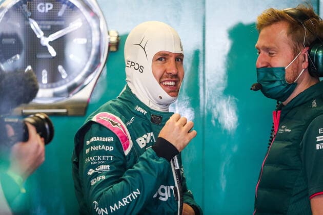 VETTEL Sebastian (ger), Aston Martin F1 AMR21, portrait during the Formula 1 Gran Premio De La Ciudad De Mexico 2021, Mexico City Grand Prix, 18th round of the 2021 FIA Formula One World Championship, WM, Weltmeisterschaft from November 5 to 7, 2021 on the Autodromo Hermanos Rodriguez, in Mexico City, Mexico - F1 - MEXICO CITY GRAND PRIX 2021 DPPI Panoramic  20211106_GOODEN_FGO00603