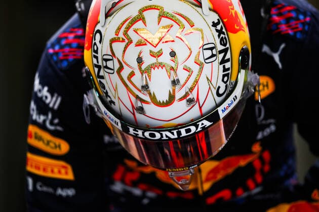 VERSTAPPEN Max (ned), Red Bull Racing Honda RB16B, portrait helmet, casque, during the Formula 1 Gran Premio De La Ciudad De Mexico 2021, Mexico City Grand Prix, 18th round of the 2021 FIA Formula One World Championship, WM, Weltmeisterschaft from November 5 to 7, 2021 on the Autodromo Hermanos Rodriguez, in Mexico City, Mexico - F1 - MEXICO CITY GRAND PRIX 2021 DPPI Panoramic  20211106_GOODEN_FGO00661