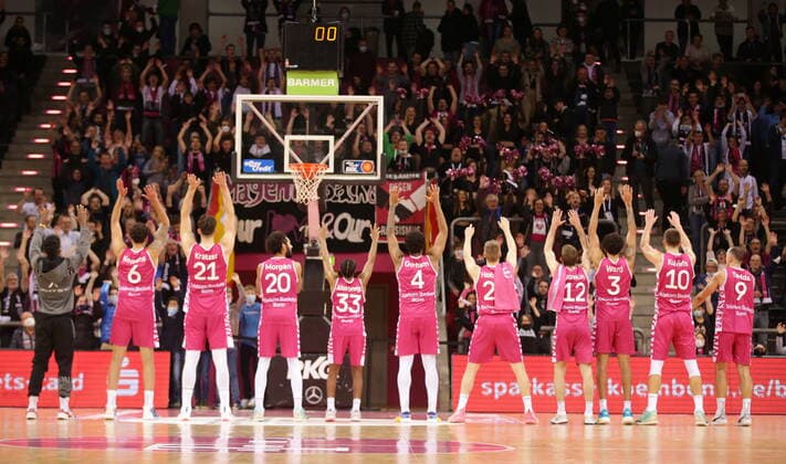 Telekom Baskets Bonn -Sieg vs. s.Oliver Würzburg easyCredit BBL 1. Bundesliga , Saison 2021 2022 , Hauptrunde 7. Spieltag