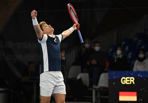 07.11.2021 - Tennis - ATP, Tennis Herren Challenger Tour - Challenger Eckental - Int. Deutsche Tennis-Hallenmeisterschaften - Finale Endspiel - - Daniel Masur ( GER ) - ballt Faust Fäuste - Jubel Freude - Siegerpose